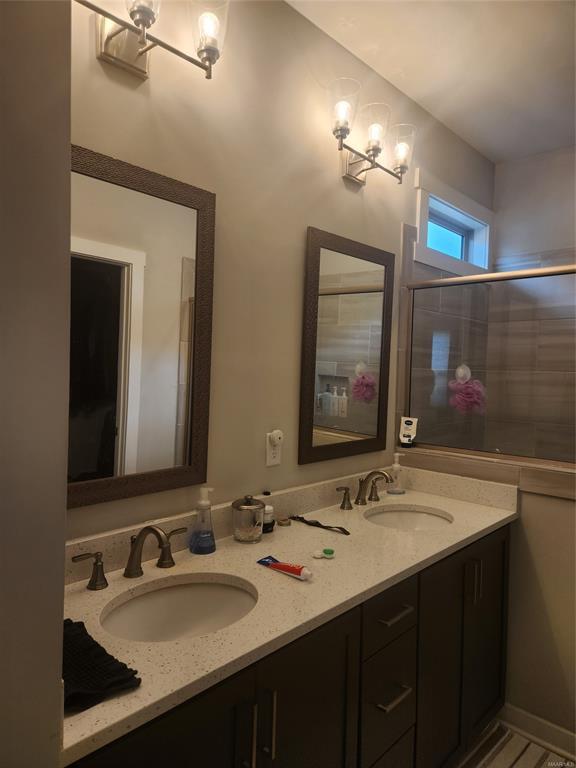 Building Photo - 1007 Old Quarters Rd