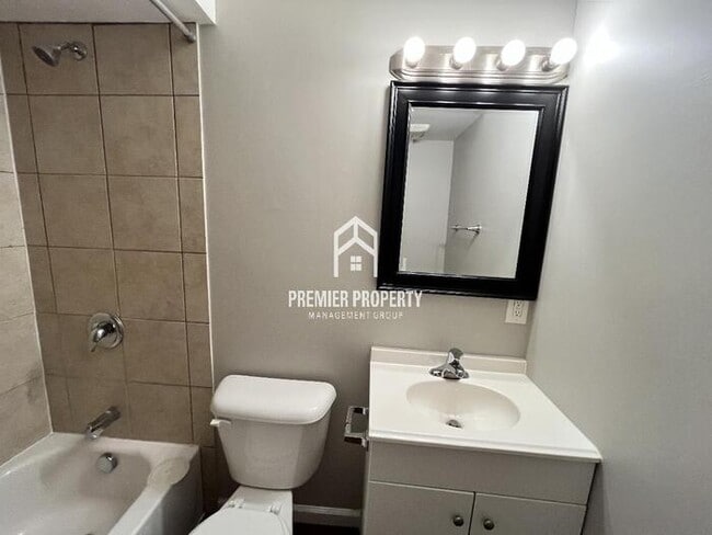 Building Photo - 2518 Rigsby Dr