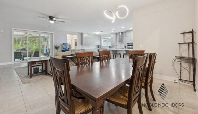 Building Photo - 75470 Sunberry Dr