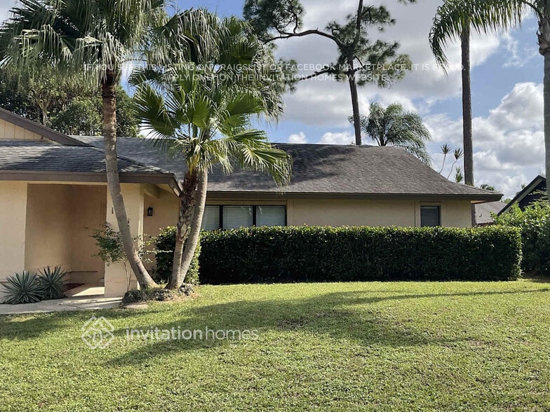 Building Photo - 162 Parkwood Dr