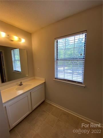 Building Photo - 3312 Heathstead Place