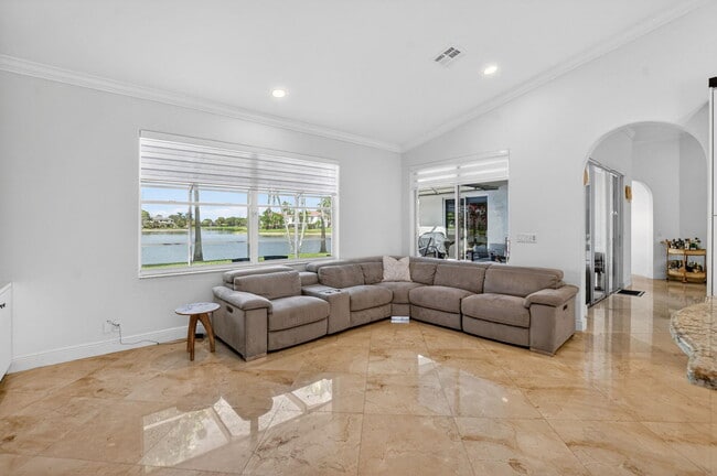 Building Photo - 12466 Baywind Ct