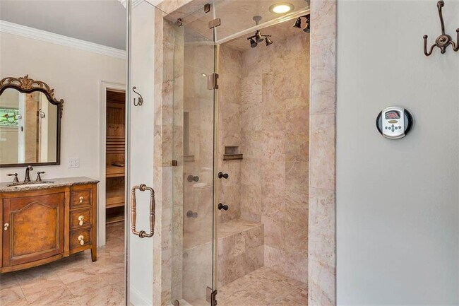 Building Photo - 210 Settlers Rd