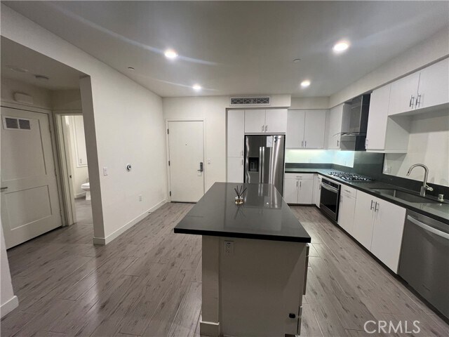 Building Photo - 1402 Nolita