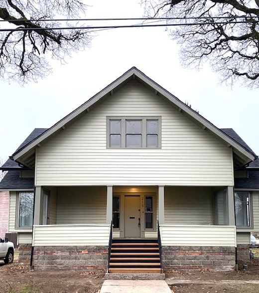 Primary Photo - 215 14th St SE