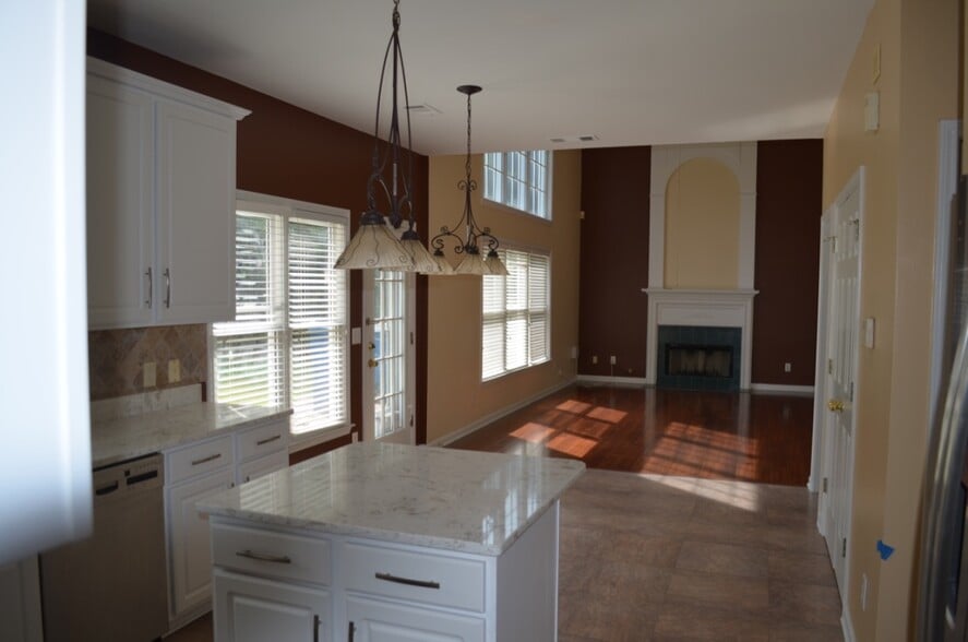 Building Photo - 11075 Regal Forest Dr.
