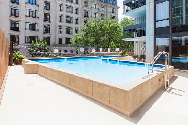 Building Photo - 1313 N Ritchie Ct