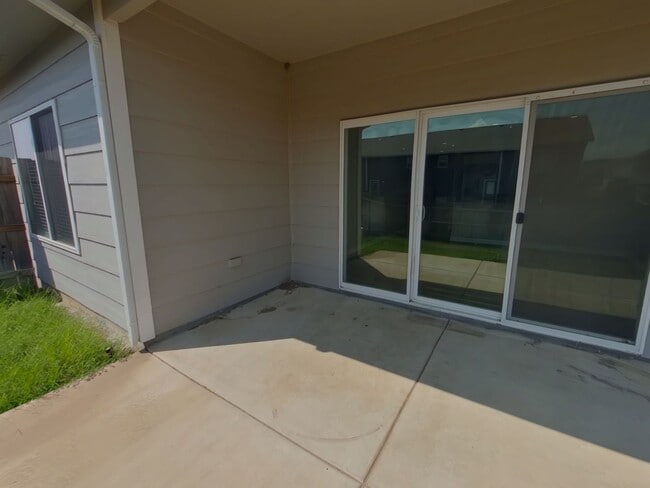 Building Photo - 5293 N Toben Ct