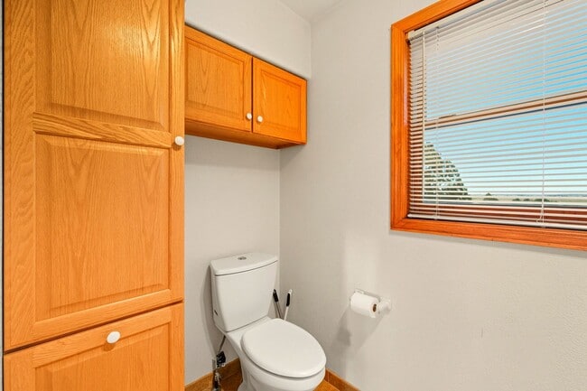 Building Photo - Peaceful Country 4 Bed, 3 Bath Home in Eli...
