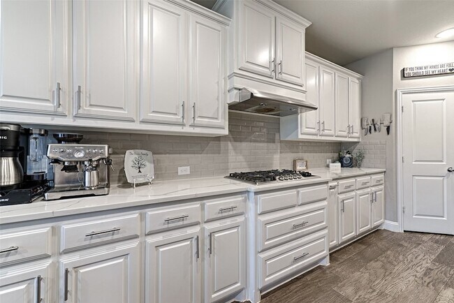 Building Photo - 3515 Washington Dr