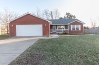Building Photo - 318 Emmaus Cir