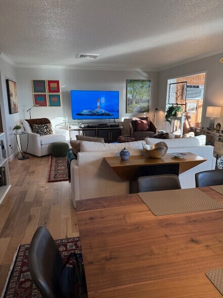 Living Room - 3131 E Alameda Ave