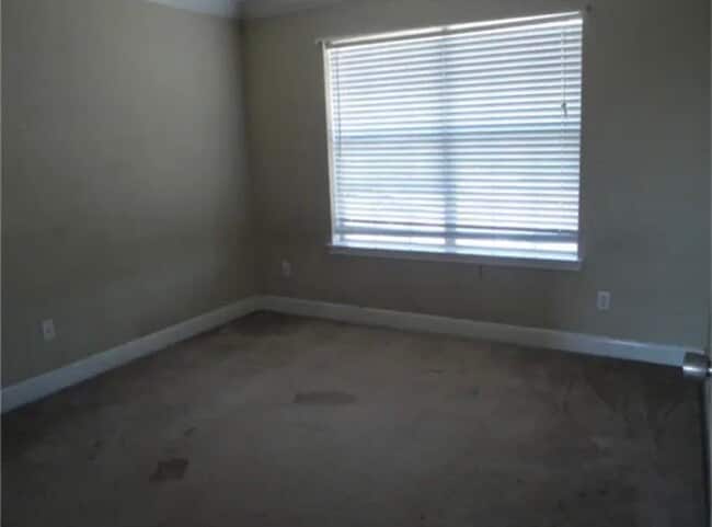 Building Photo - 1803 Ripple Creek Dr
