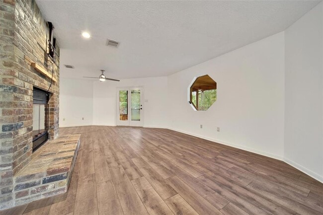 Building Photo - 9 Wind River Ct