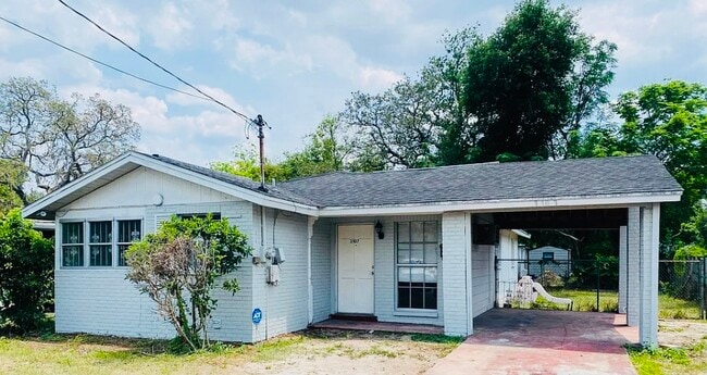 Building Photo - 3107 Chipco St