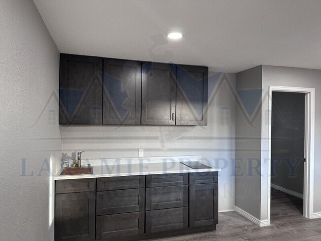 Primary Photo - 165 N 3rd St