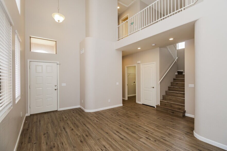 Building Photo - 7206 E Kael St
