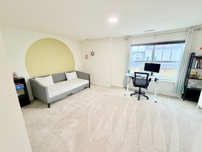 Building Photo - 2826 Kessler Dr