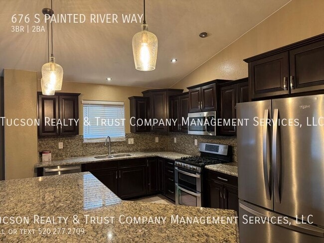 Building Photo - 676 S Painted River Way