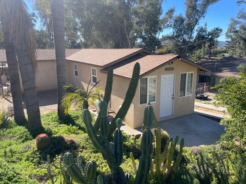 Primary Photo - 23963 Lodge Dr