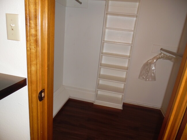 Building Photo - 2602 Ashley Dr
