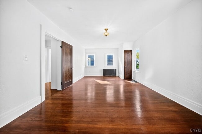 Building Photo - 363 Hickok Ave