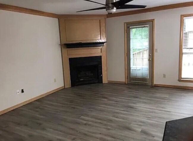 Building Photo - Nice 3 bedroom home in Fayetteville!