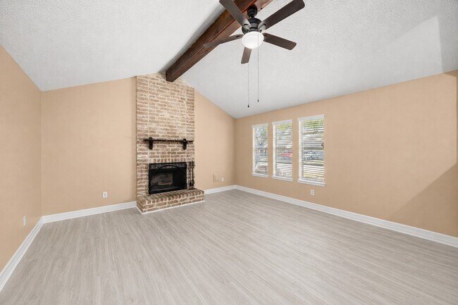 Building Photo - 1014 Three Forks Dr