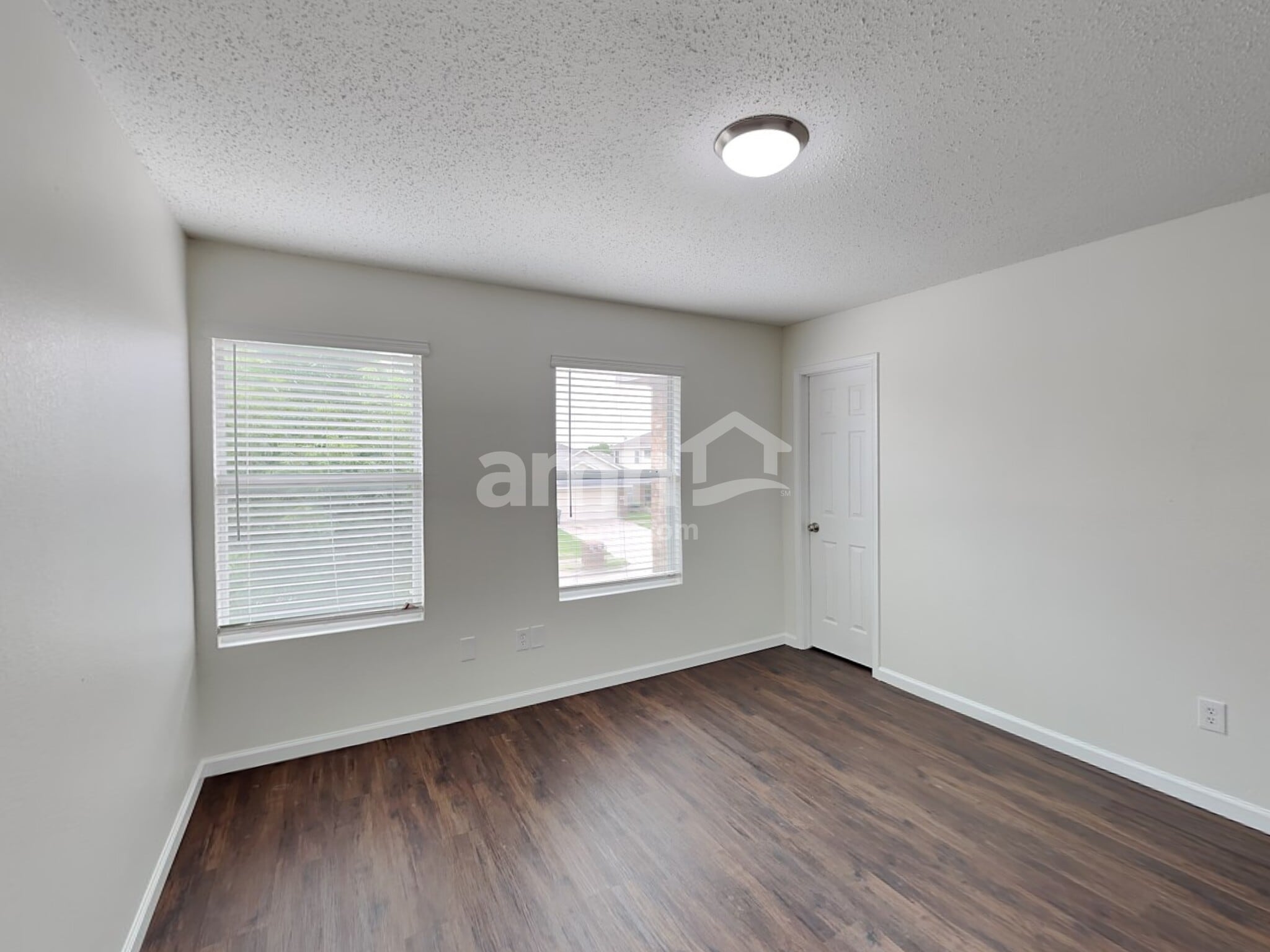 Building Photo - 10413 Woodruff Ct