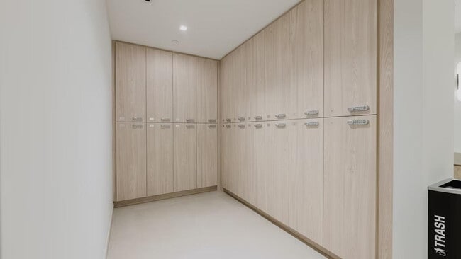 Building Photo - 36 NE 2nd St