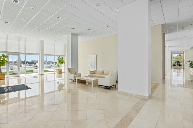 Building Photo - 400 N Flagler Dr