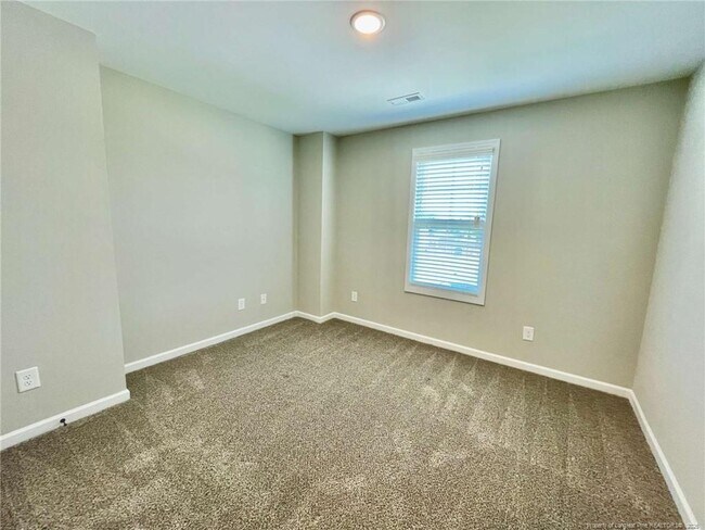 Building Photo - 141 Burnside Dr