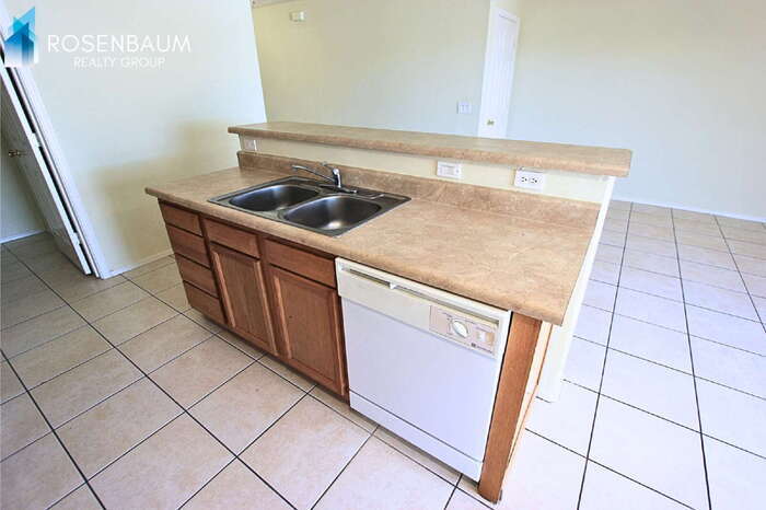 Building Photo - 13211 S Kin Cir