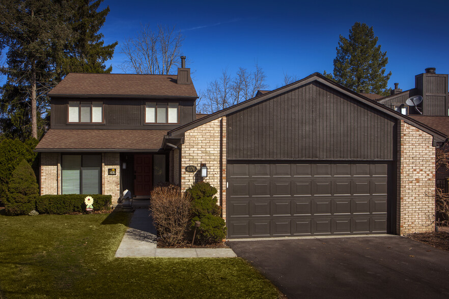 Building Photo - 4176 Wabeek Lake Dr S