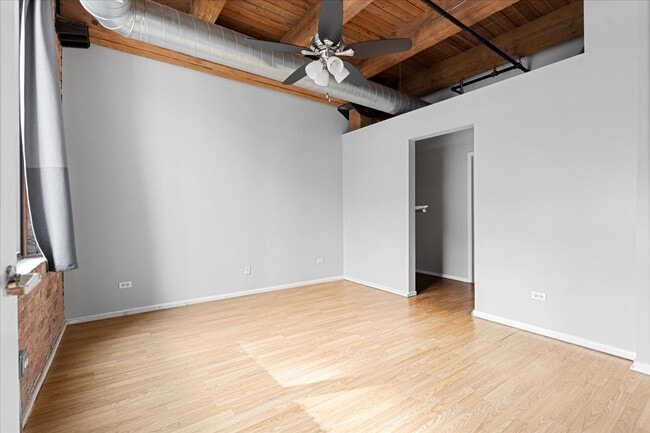 Building Photo - 625 W Jackson Blvd