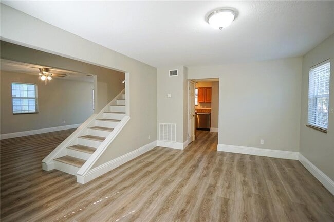 Building Photo - 317 W Hanlon St