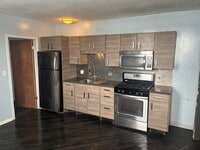 Building Photo - 2221 Brewerton Rd