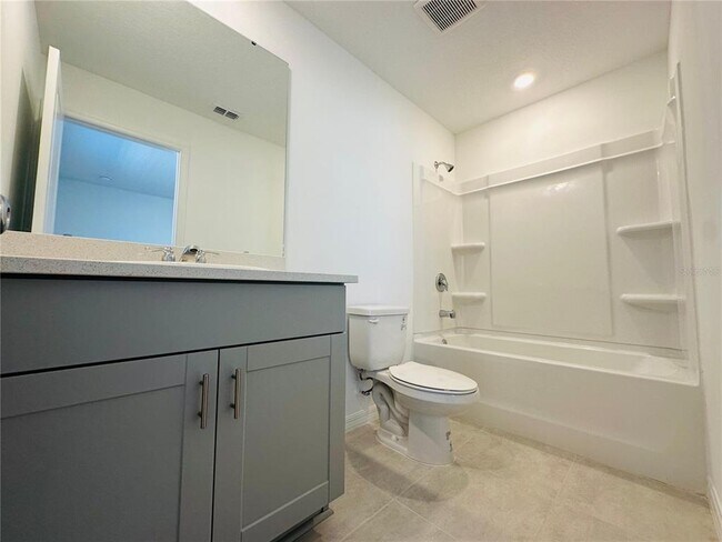 Building Photo - 3030 Skyline Lp