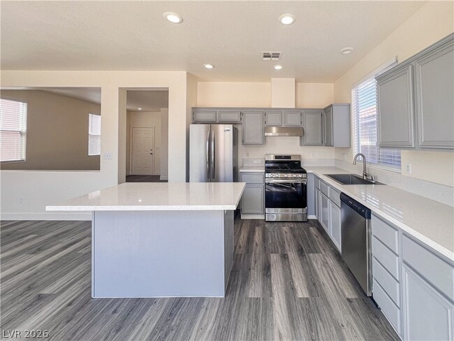 Building Photo - 8913 Kingswood Dr