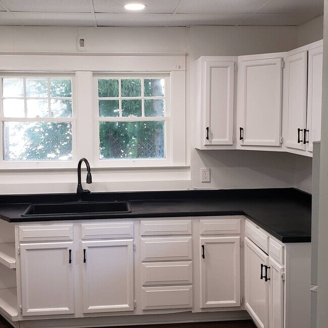 209 Forest Ave 209 Forest Ave Jamestown NY 14701 Apartment Finder