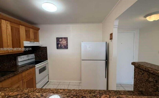 Building Photo - 16740 NE 9th Ave