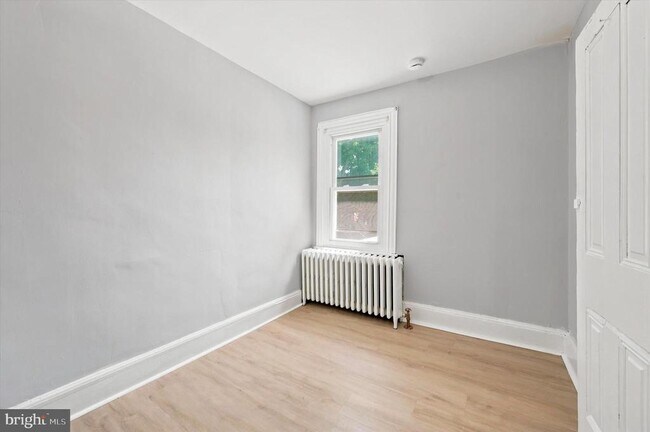 Building Photo - 729 Haverford Rd