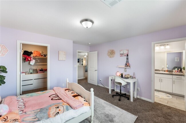 Building Photo - 7438 Ardenno St