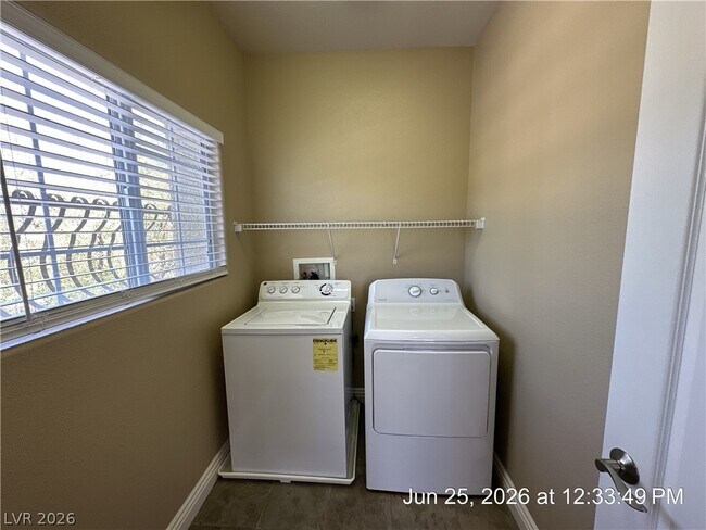 Building Photo - 8103 Cheerful Valley Ave
