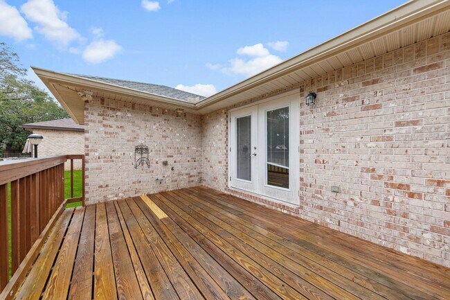 Building Photo - 1598 26th St