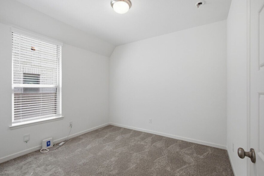 Building Photo - 1459 Kingswell Ln