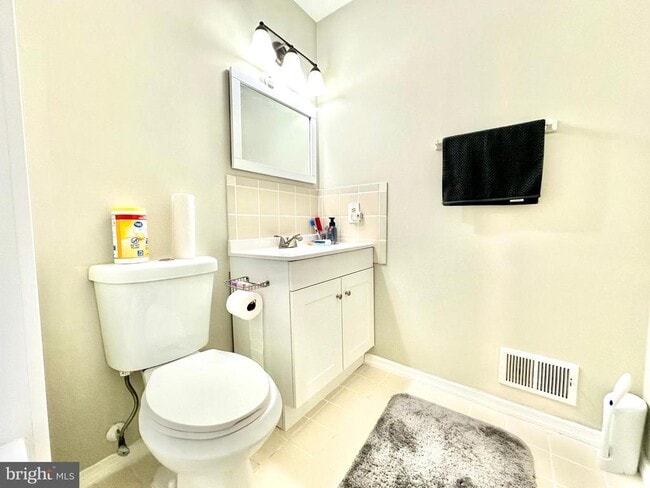 Building Photo - 41 Brookview Cir