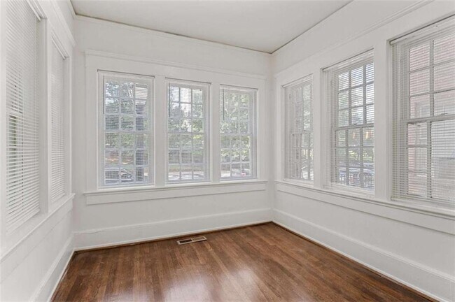 Building Photo - 360 Ponce De Leon Ave NE