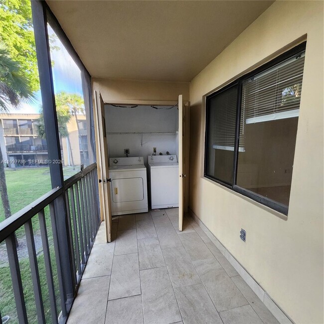 Building Photo - 8415 SW 107th Ave