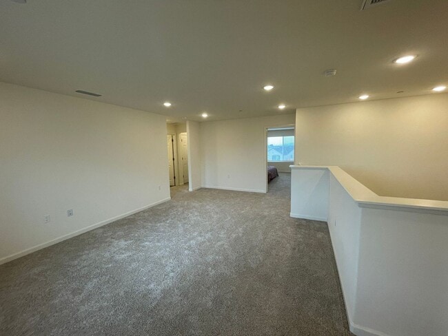 Building Photo - Spacious Modern Family Home in Prime Fresno Location!